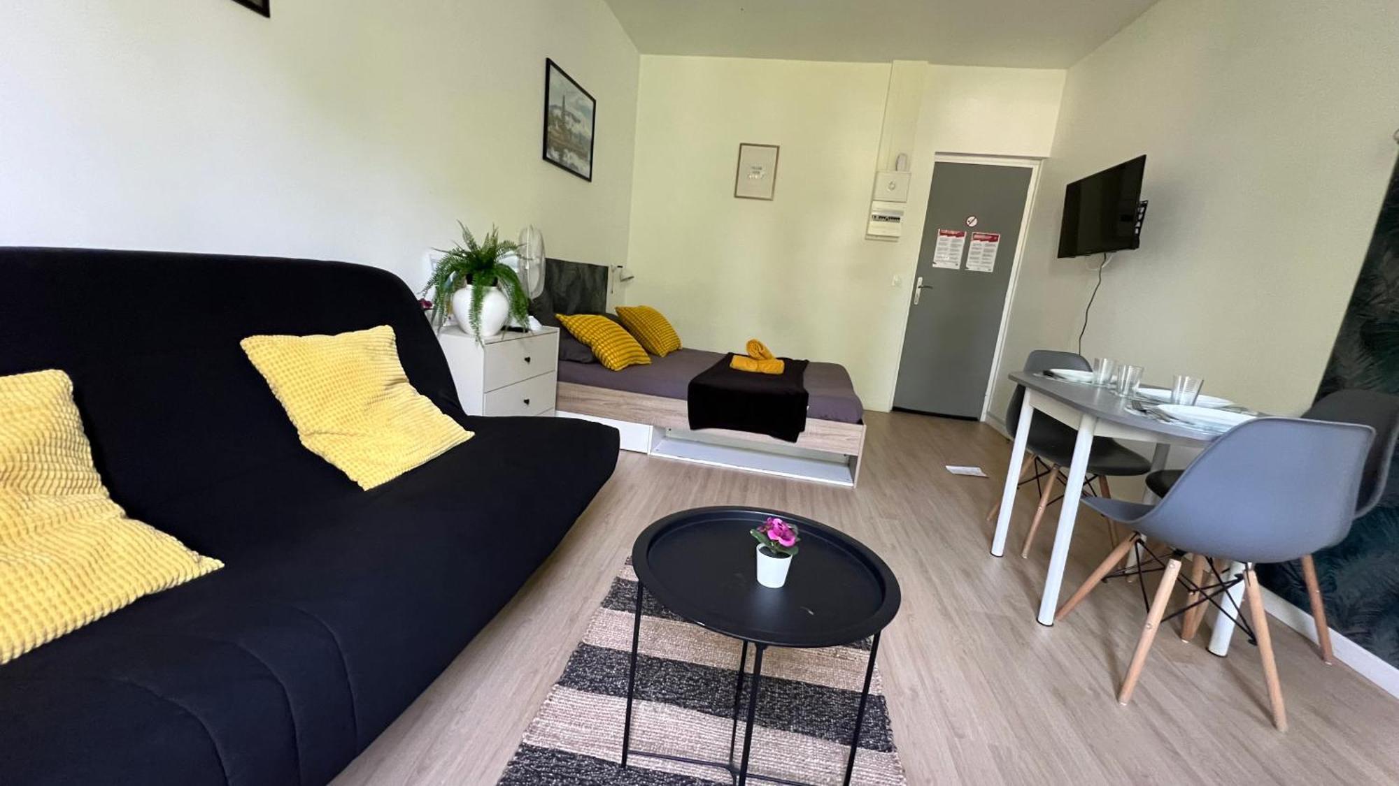 Studios Cozy 2A4 Pers Avec Jardin I Proche Futuroscope Châtellerault Exteriör bild