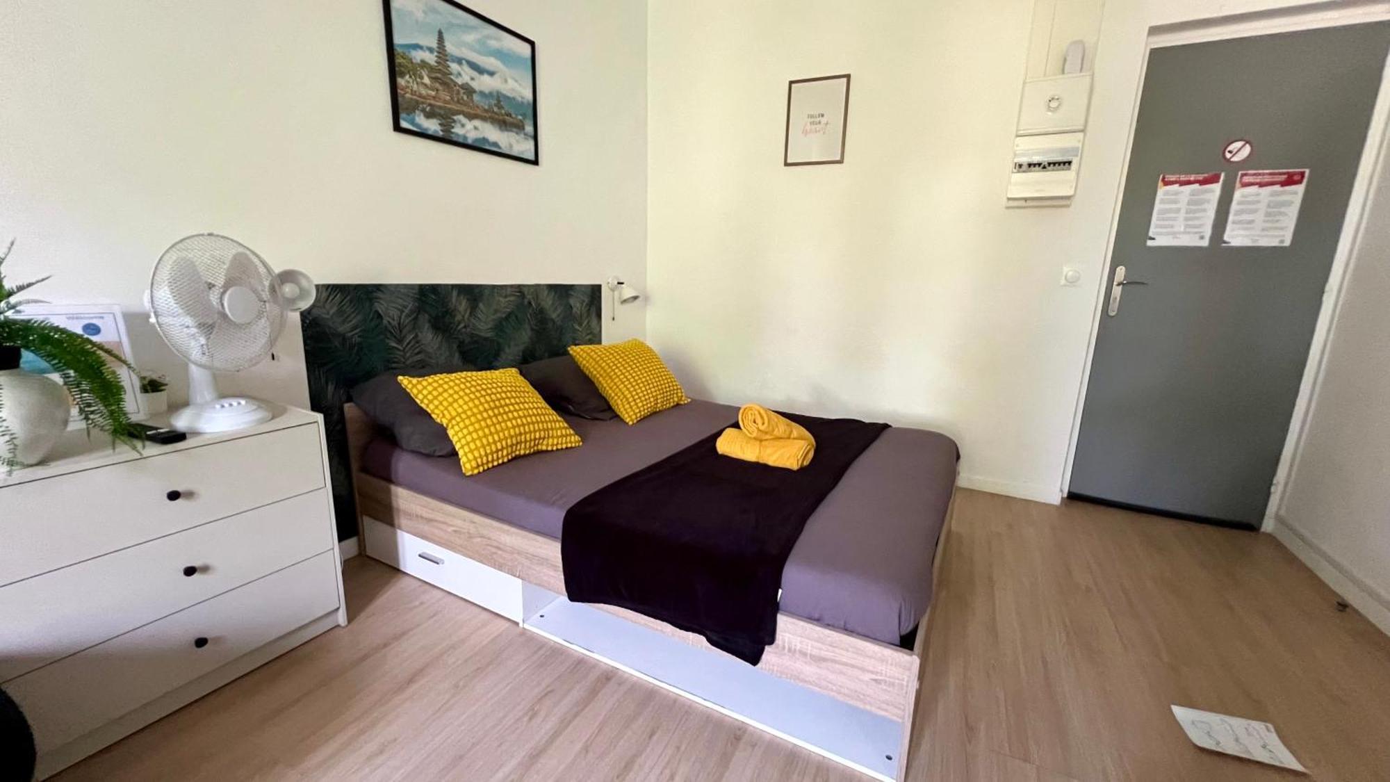 Studios Cozy 2A4 Pers Avec Jardin I Proche Futuroscope Châtellerault Exteriör bild