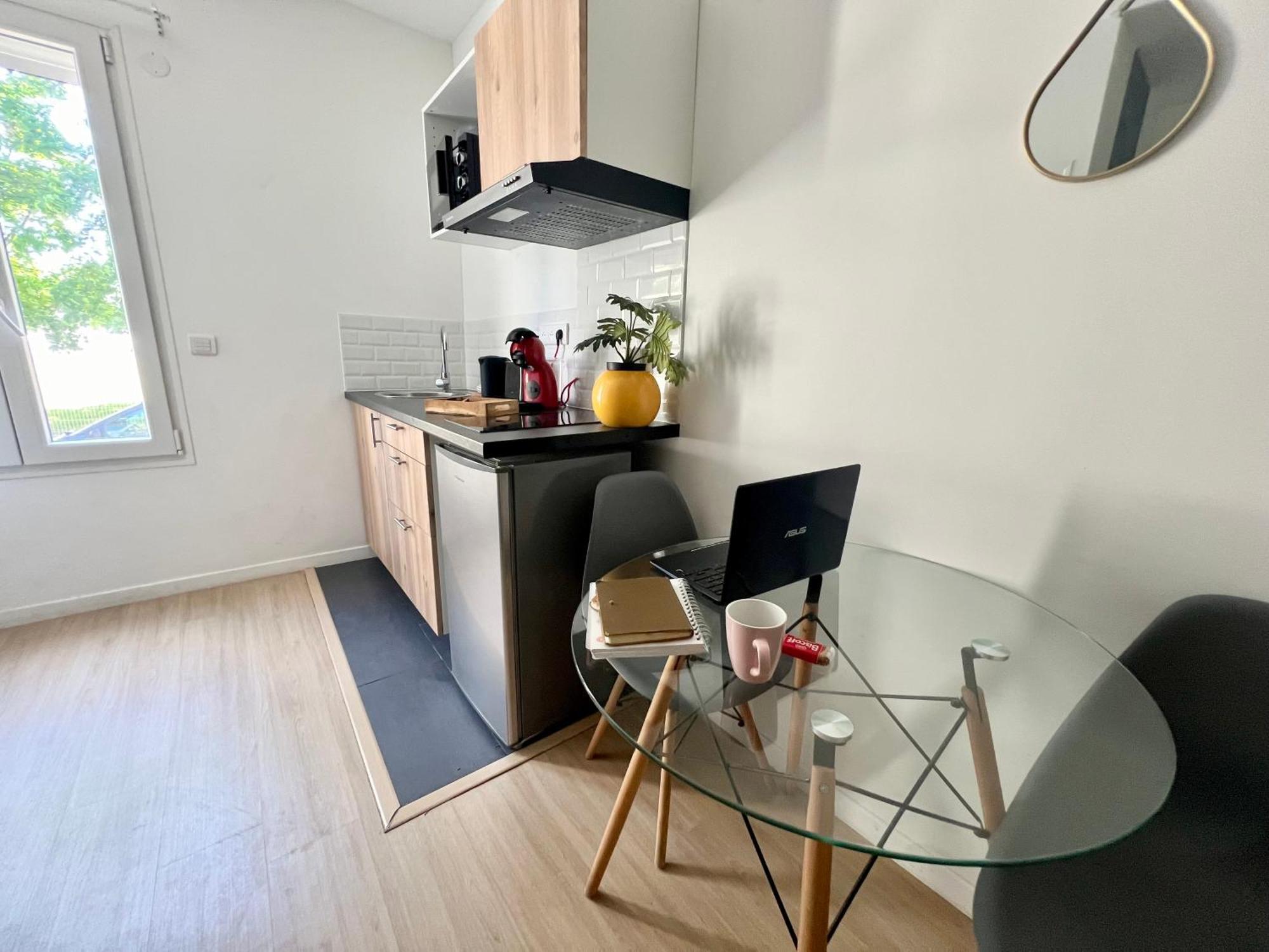 Studios Cozy 2A4 Pers Avec Jardin I Proche Futuroscope Châtellerault Exteriör bild