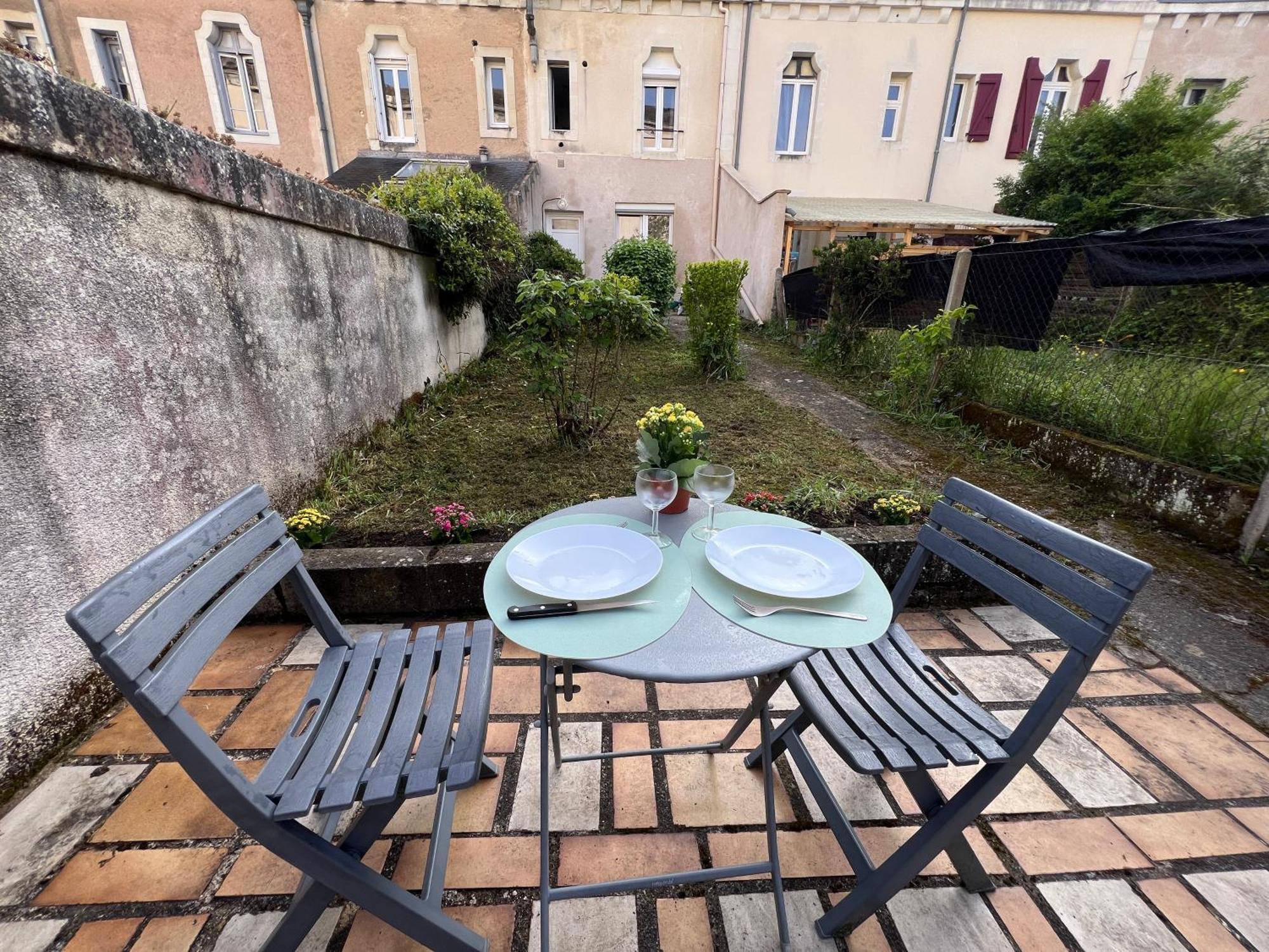Studios Cozy 2A4 Pers Avec Jardin I Proche Futuroscope Châtellerault Exteriör bild