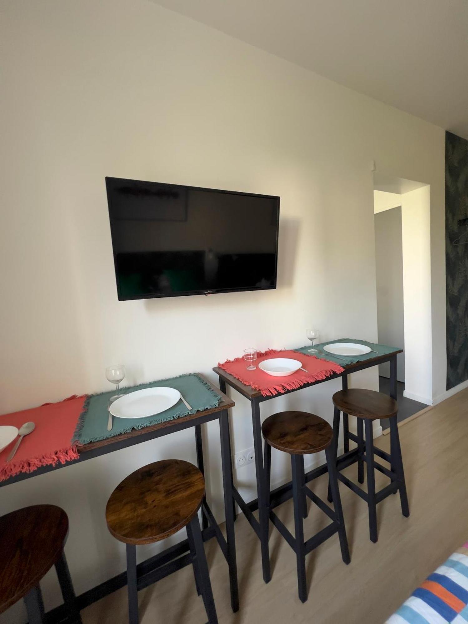 Studios Cozy 2A4 Pers Avec Jardin I Proche Futuroscope Châtellerault Exteriör bild
